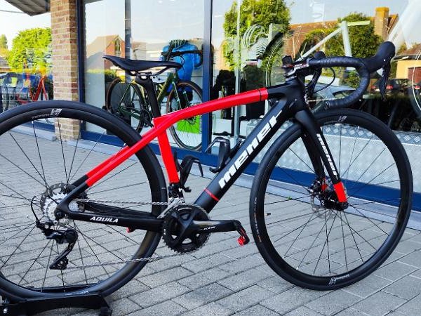 Aquila - Black and Red for children